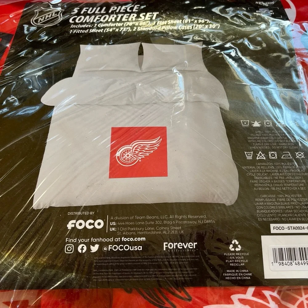 NEW Detroit Red Wings 5-piece full size bed in a bag set!